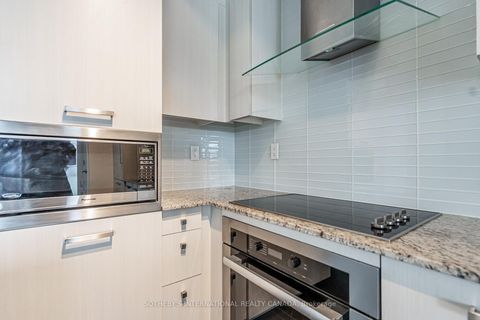 Photo 19 at 612 - 3018 Yonge Street, Lawrence Park South, Toronto