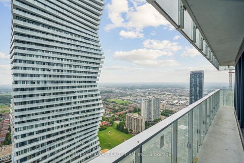 Photo 28 at 4004 - 3900 Confederation Parkway, City Centre, Mississauga