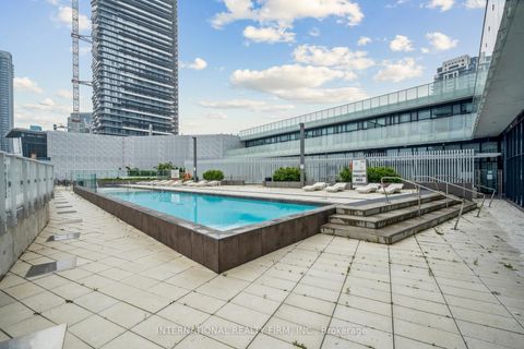 Photo 31 at 4004 - 3900 Confederation Parkway, City Centre, Mississauga