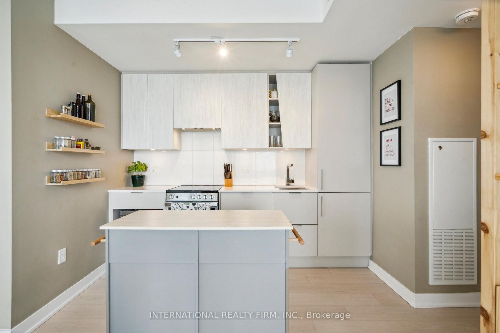 4004 - 3900 Confederation Parkway, City Centre, Mississauga 