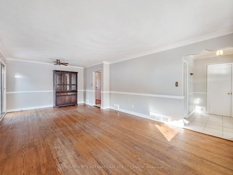 Photo 4 at 4 Riverlea Drive, Humber Heights, Toronto