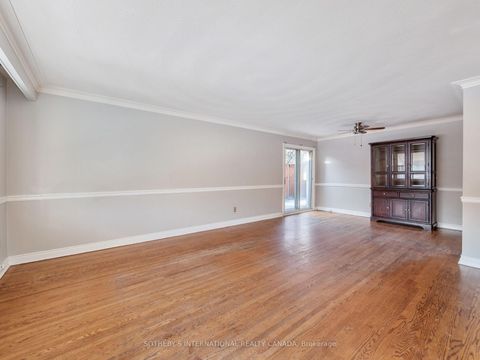 Photo 5 at 4 Riverlea Drive, Humber Heights, Toronto