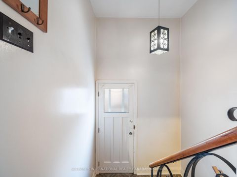 Photo 19 at 4 Riverlea Drive, Humber Heights, Toronto