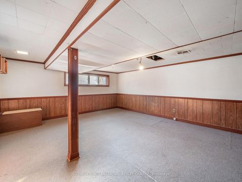 Photo 24 at 4 Riverlea Drive, Humber Heights, Toronto