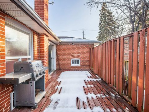 Photo 31 at 4 Riverlea Drive, Humber Heights, Toronto