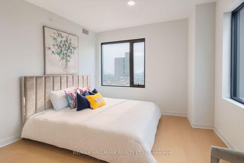 Photo 7 at 602 - 2920 highway 7 Road, Concord, Vaughan