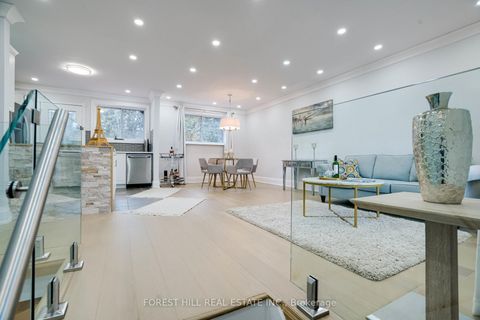 Photo 3 at 1 Willis Drive, Aurora Highlands, Aurora