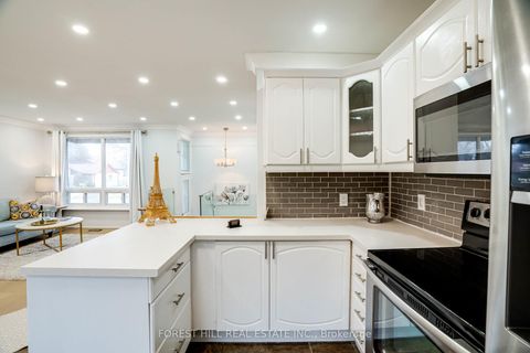 Photo 10 at 1 Willis Drive, Aurora Highlands, Aurora