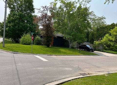 Photo 31 at 1 Willis Drive, Aurora Highlands, Aurora