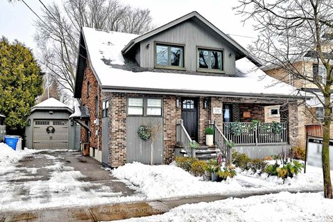 Photo 0 at 82 Centre Street, Aurora Village, Aurora