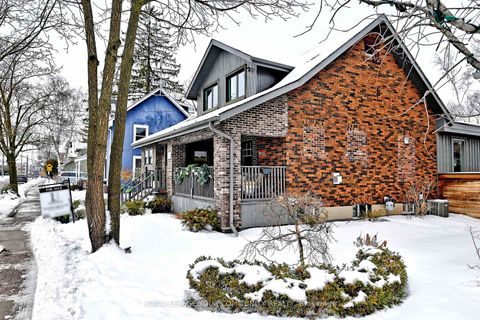 Photo 2 at 82 Centre Street, Aurora Village, Aurora