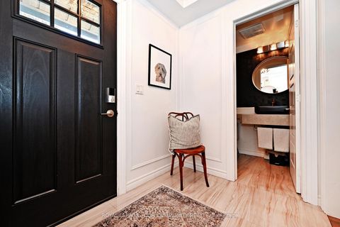 Photo 4 at 82 Centre Street, Aurora Village, Aurora