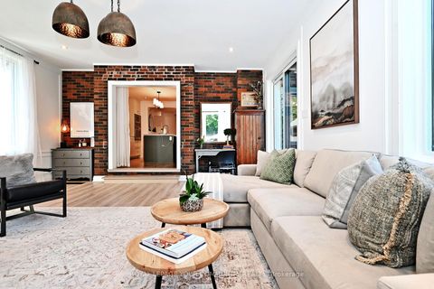 Photo 15 at 82 Centre Street, Aurora Village, Aurora