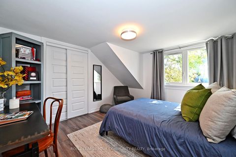 Photo 22 at 82 Centre Street, Aurora Village, Aurora