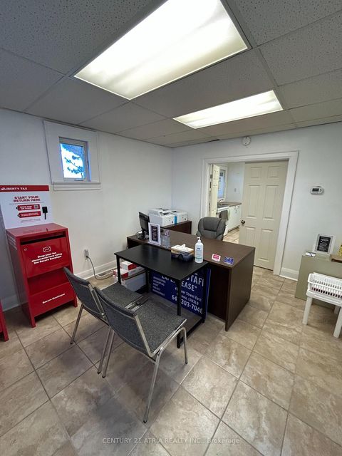 Photo 12 at 41 Bloor Street E, Lakeview, Oshawa