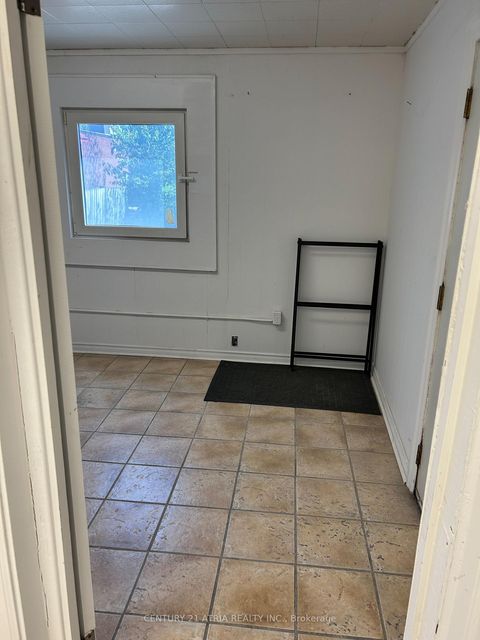 Photo 24 at 41 Bloor Street E, Lakeview, Oshawa