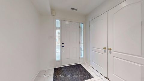 Photo 4 at 54 - 190 Harding Boulevard W, North Richvale, Richmond Hill