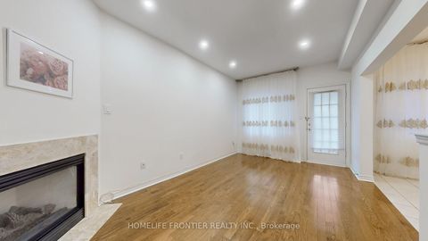 Photo 7 at 54 - 190 Harding Boulevard W, North Richvale, Richmond Hill