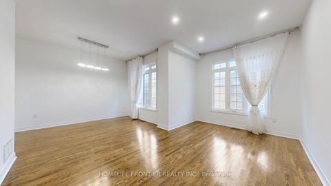 Photo 14 at 54 - 190 Harding Boulevard W, North Richvale, Richmond Hill