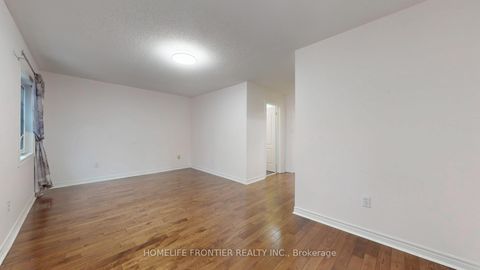 Photo 19 at 54 - 190 Harding Boulevard W, North Richvale, Richmond Hill