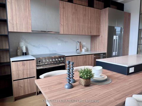 Photo 4 at 404 - 150 Logan Avenue, South Riverdale, Toronto