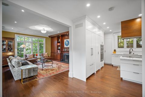 Photo 13 at 4 Reigate Road, Humber Valley, Toronto