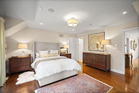 Photo 21 at 4 Reigate Road, Humber Valley, Toronto