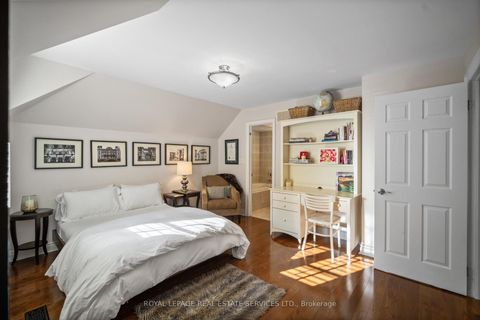 Photo 25 at 4 Reigate Road, Humber Valley, Toronto