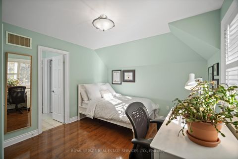 Photo 27 at 4 Reigate Road, Humber Valley, Toronto