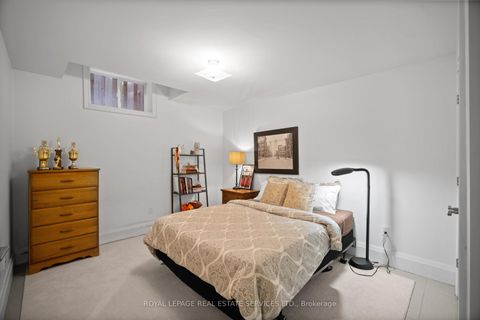 Photo 36 at 4 Reigate Road, Humber Valley, Toronto