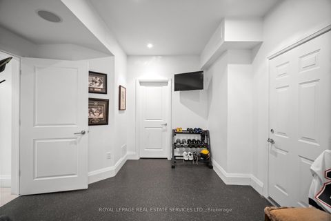 Photo 38 at 4 Reigate Road, Humber Valley, Toronto