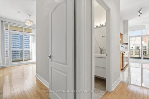 Photo 13 at UPH3103 - 4080 Living Arts Drive, City Centre, Mississauga