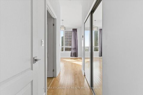 Photo 19 at UPH3103 - 4080 Living Arts Drive, City Centre, Mississauga