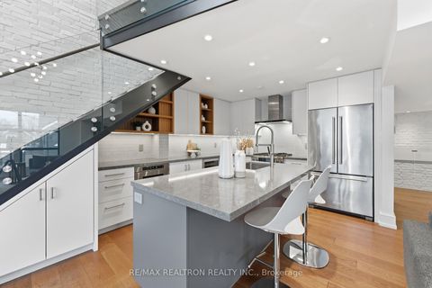 Photo 17 at 12 - 200 Clinton Street, Little Italy, Toronto