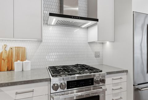 Photo 21 at 12 - 200 Clinton Street, Little Italy, Toronto