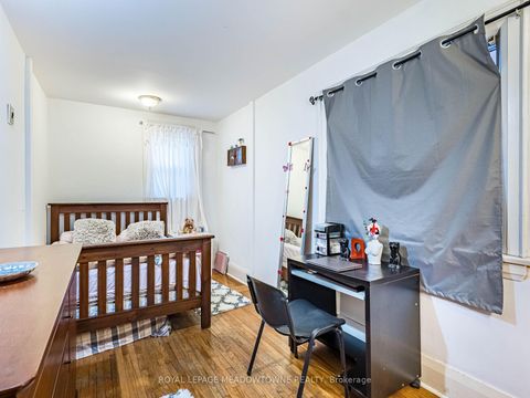 Photo 12 at 54 Bicknell Avenue, Eglinton West, Toronto
