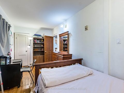 Photo 13 at 54 Bicknell Avenue, Eglinton West, Toronto