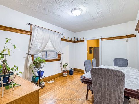 Photo 17 at 54 Bicknell Avenue, Eglinton West, Toronto