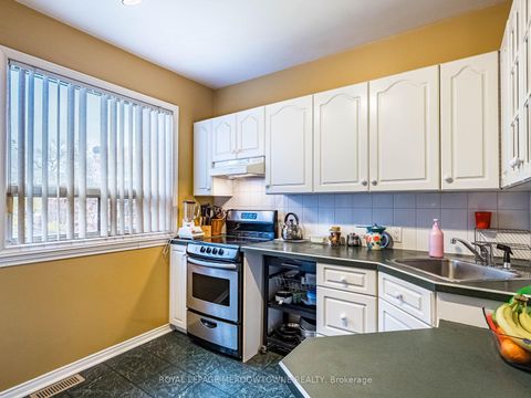 Photo 21 at 54 Bicknell Avenue, Eglinton West, Toronto