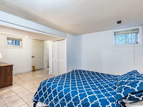 Photo 31 at 54 Bicknell Avenue, Eglinton West, Toronto