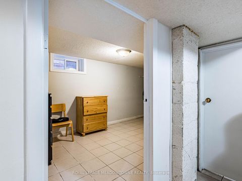 Photo 34 at 54 Bicknell Avenue, Eglinton West, Toronto