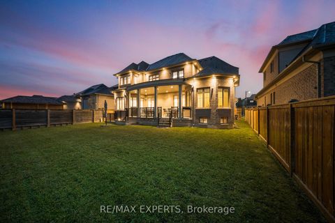 Photo 2 at 16 Raymond Love Court, King City, King