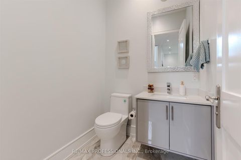 Photo 14 at 4 Dunrobin Drive, Rosethorn, Toronto