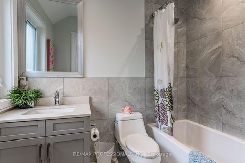 Photo 29 at 4 Dunrobin Drive, Rosethorn, Toronto