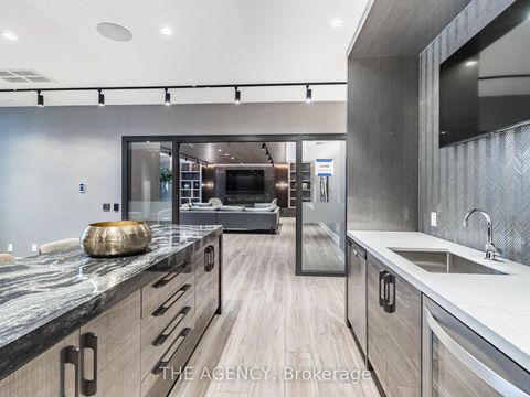 Photo 4 at 901 - 286 Main Street, Danforth, Toronto