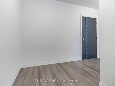 Photo 11 at 901 - 286 Main Street, Danforth, Toronto