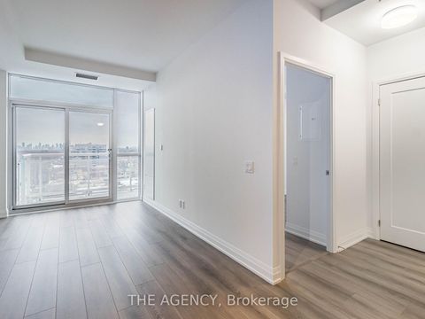 Photo 13 at 901 - 286 Main Street, Danforth, Toronto