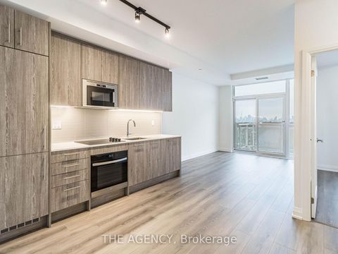 Photo 15 at 901 - 286 Main Street, Danforth, Toronto