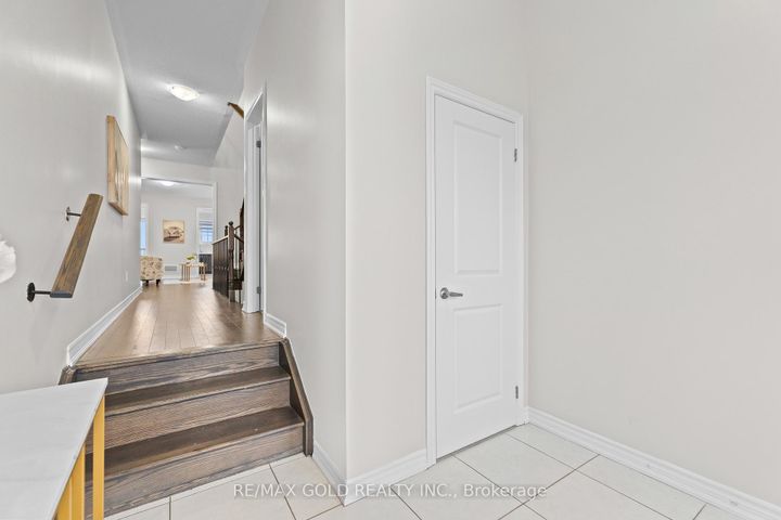 Photo 4 at 41 Rainbrook Close, Wellington, Brampton