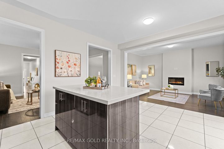 Photo 14 at 41 Rainbrook Close, Wellington, Brampton